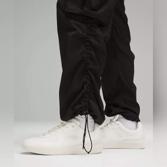 Lululemon Dance Studio Relaxed-Fit Mid-Rise Cargo Pant - Picture 5 of 7